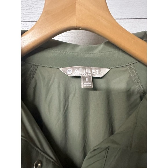 Athleta North Star Snap Button Down Shirt Jacket- laurel olive green - Picture 6 of 8